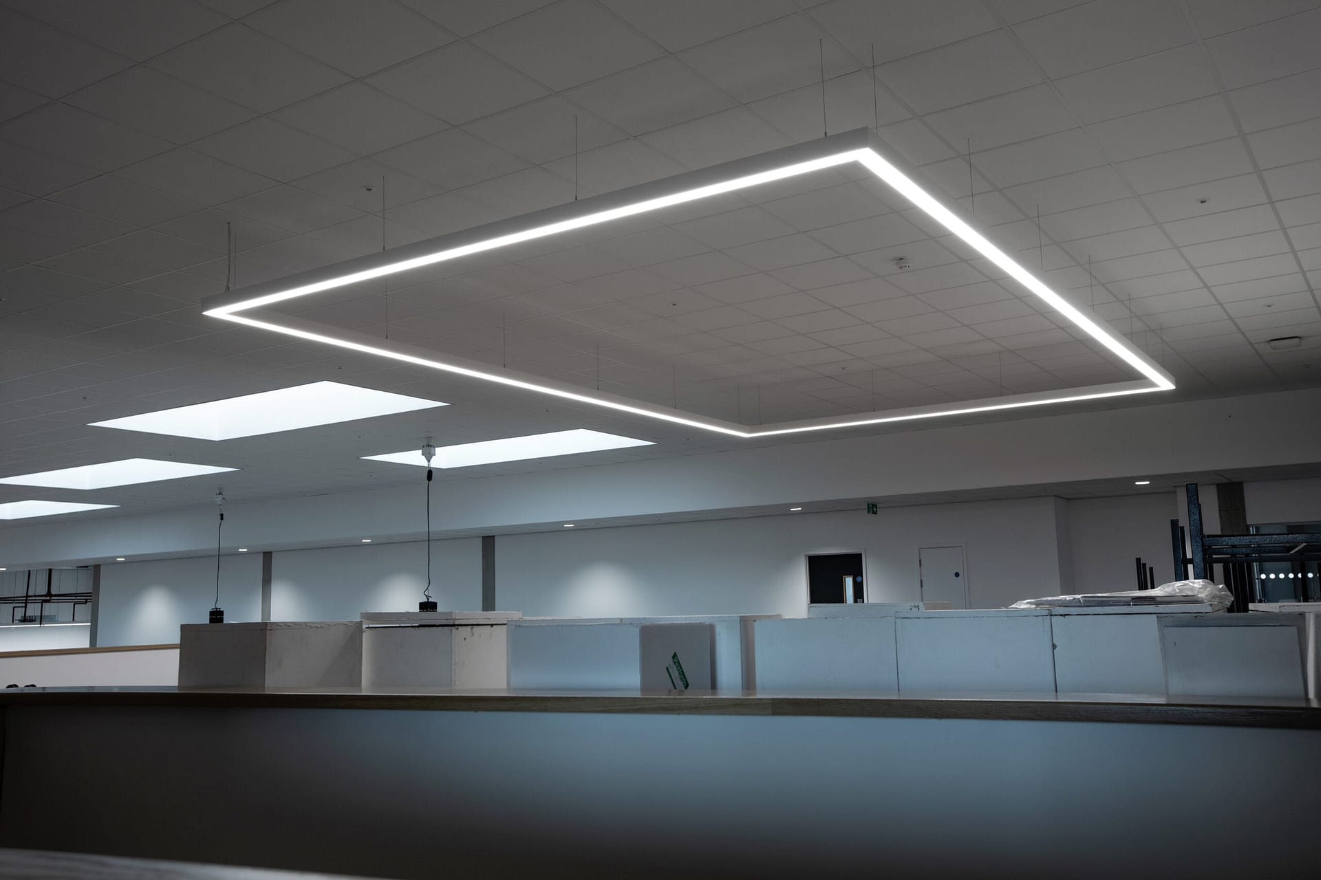 Richmond College Library Led Linear Lighting Case Study Synergy Creativ